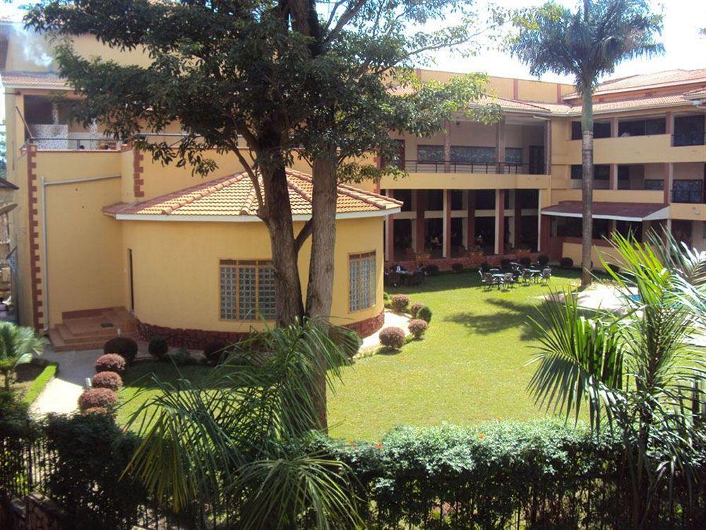Silver Springs Hotel 坎帕拉 外观 照片