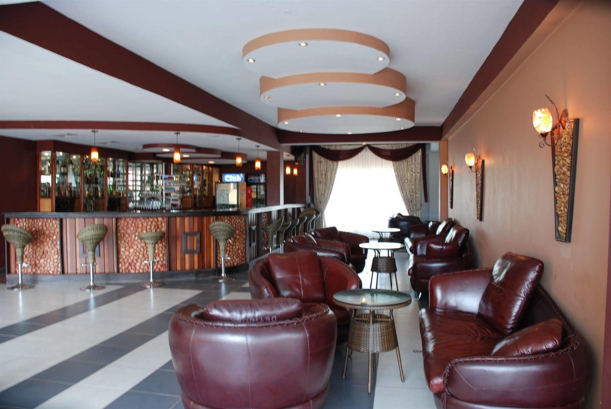 Silver Springs Hotel 坎帕拉 外观 照片