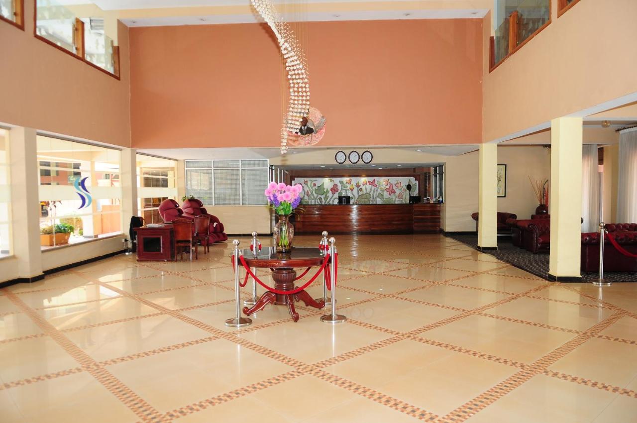 Silver Springs Hotel 坎帕拉 外观 照片